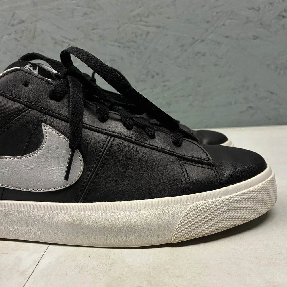 Nike Blazer Low Leather Sneakers Mens Size 11 Black White 631656-001 Casual